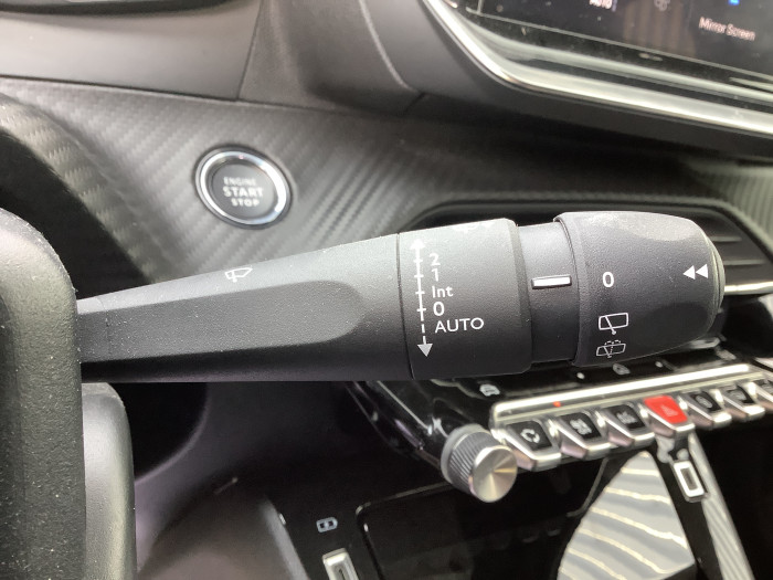 Peugeot 2008 Nouveau 100 S&S BVM6 Allure
