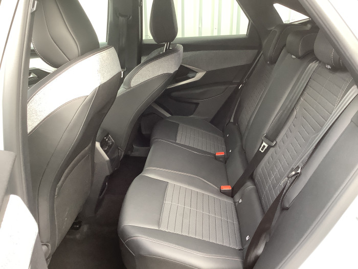 Peugeot 3008 Nouveau Hybrid 145 e-DCS6 Allure