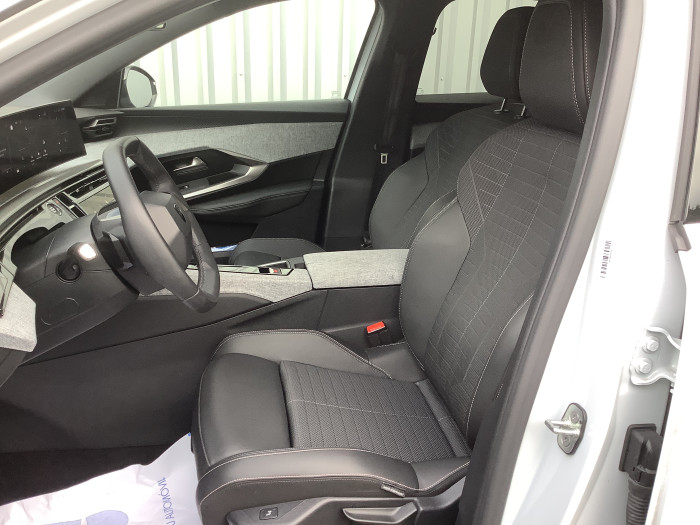 Peugeot 3008 Nouveau Hybrid 145 e-DCS6 Allure