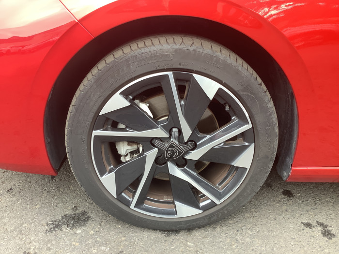 Peugeot 308 SW BlueHDi 130ch S&S EAT8 Allure