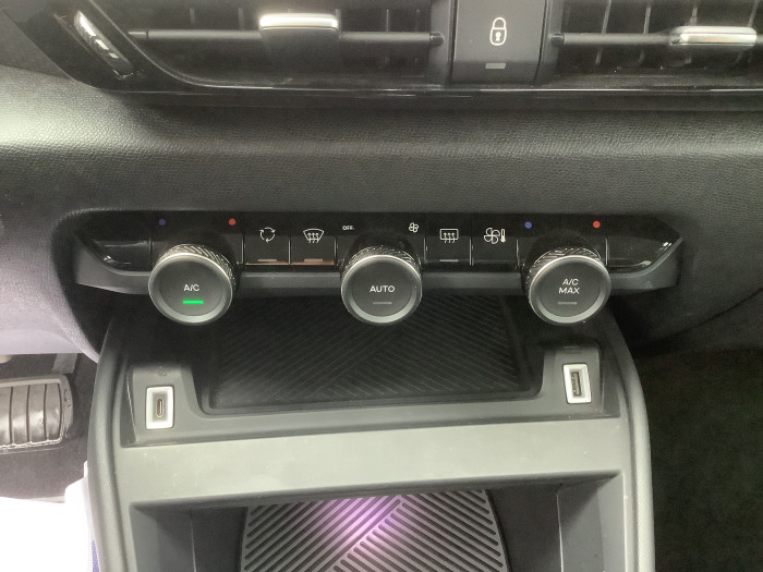 Citroën C4 PureTech 130 S&S EAT8 Shine
