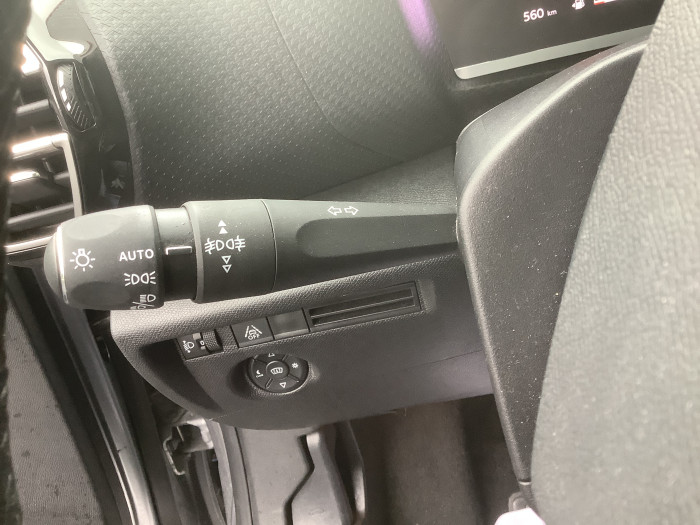 Citroën C4 PureTech 130 S&S EAT8 Shine
