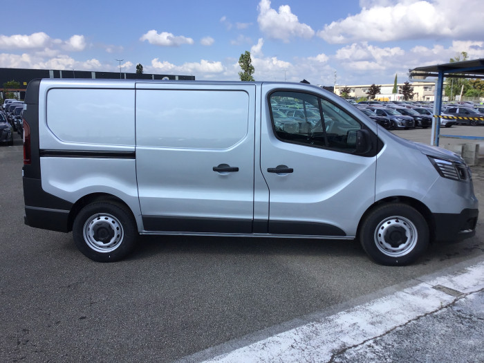 Renault TRAFIC FOURGON Nouveau FGN L1H1 3T BLUE DCI 150 GSR2 ADVANCE