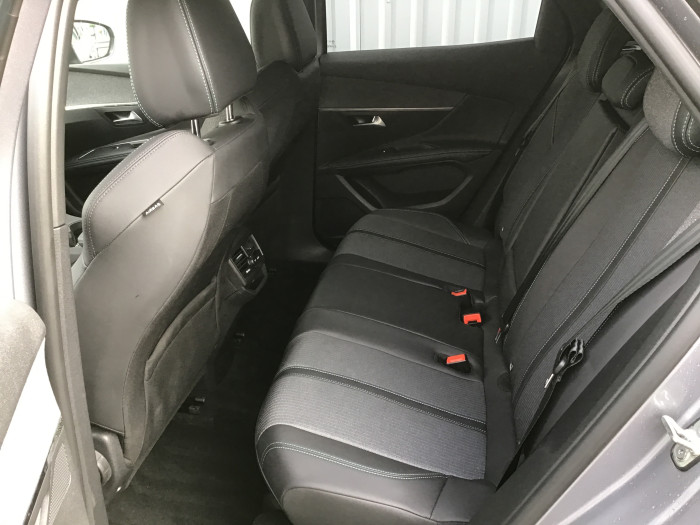 Peugeot 3008 Puretech 130ch S&S BVM6 Allure Pack