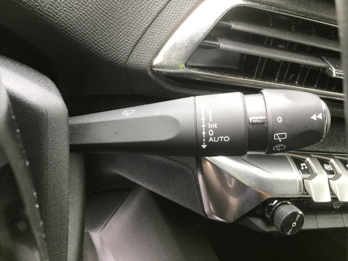 Peugeot 3008 Puretech 130ch S&S BVM6 Allure Pack
