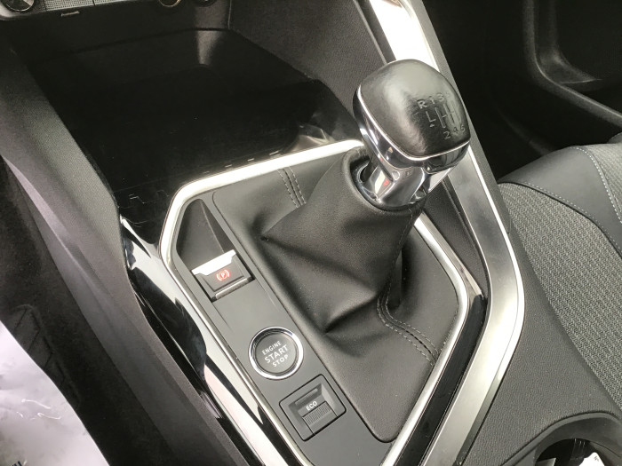 Peugeot 3008 Puretech 130ch S&S BVM6 Allure Pack