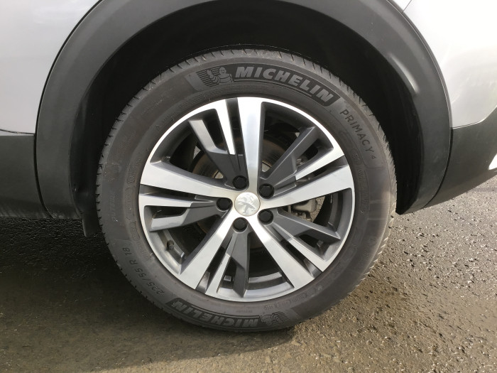 Peugeot 3008 Puretech 130ch S&S BVM6 Allure Pack