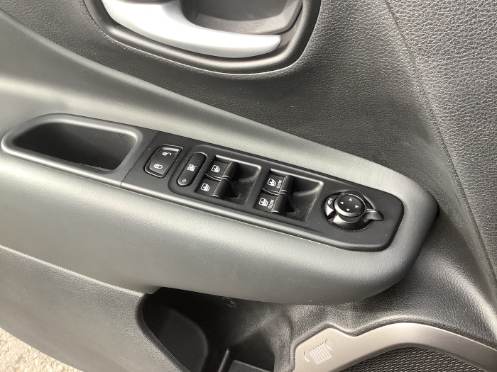 Jeep RENEGADE Nouveau 1.5 Turbo T4 130 ch BVR7 e-Hybrid Altitude