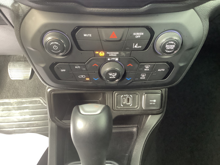Jeep RENEGADE Nouveau 1.5 Turbo T4 130 ch BVR7 e-Hybrid Altitude