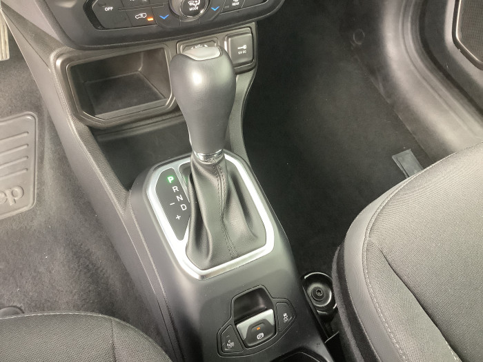 Jeep RENEGADE Nouveau 1.5 Turbo T4 130 ch BVR7 e-Hybrid Altitude