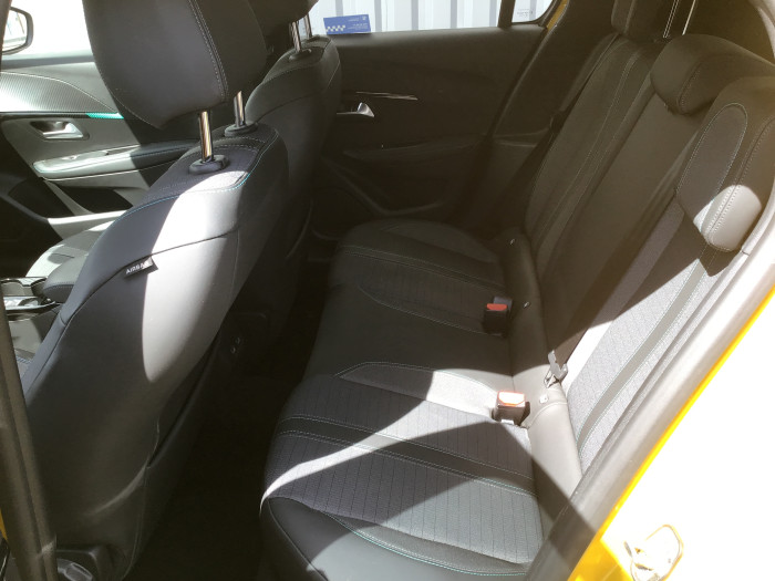 Peugeot 208 PureTech 100 S&S BVM6 Allure