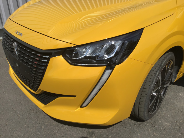 Peugeot 208 PureTech 100 S&S BVM6 Allure