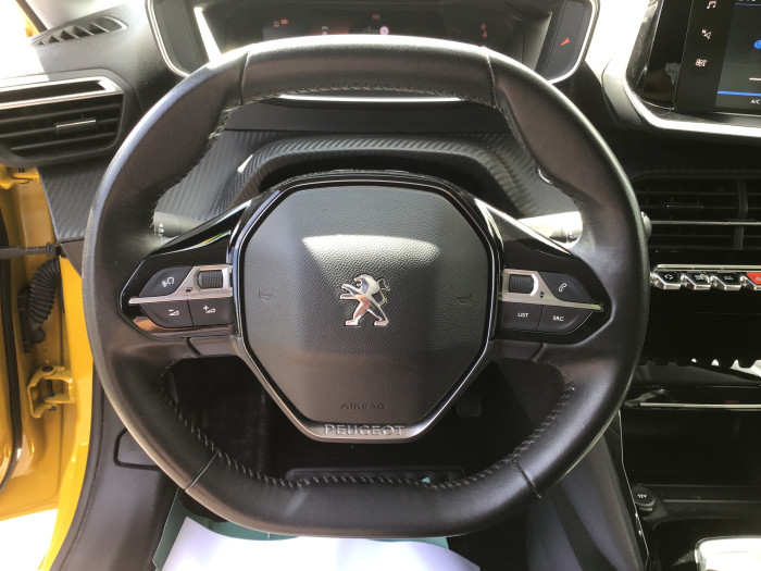 Peugeot 208 PureTech 100 S&S BVM6 Allure