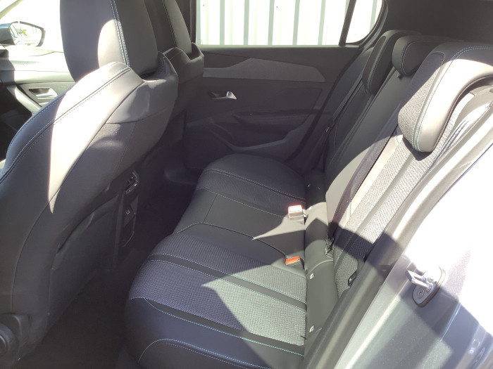 Peugeot 308 Hybrid 136 e-DCS6 Allure