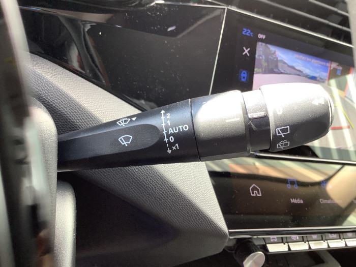 Peugeot 308 Hybrid 136 e-DCS6 Allure