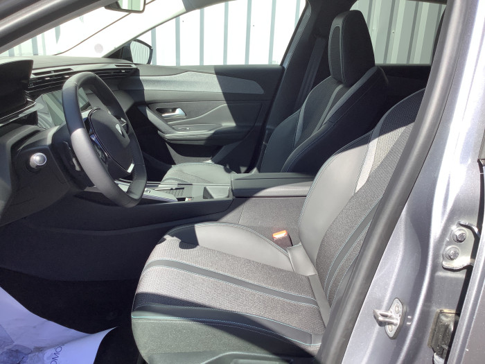 Peugeot 308 Hybrid 136 e-DCS6 Allure