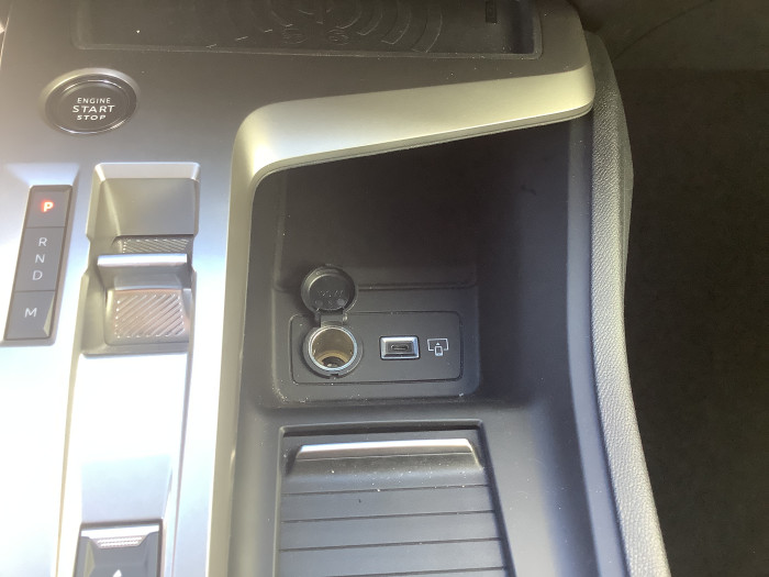 Peugeot 408 Hybrid 136 e-DCS6 Allure