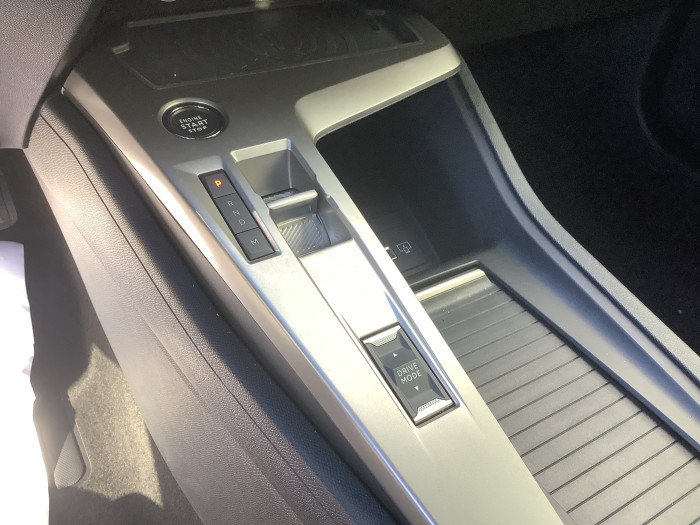 Peugeot 408 Hybrid 136 e-DCS6 Allure