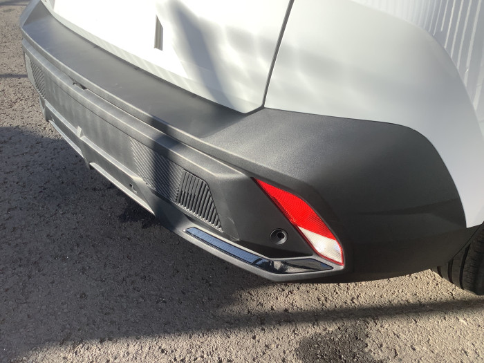 Peugeot 408 Hybrid 136 e-DCS6 Allure