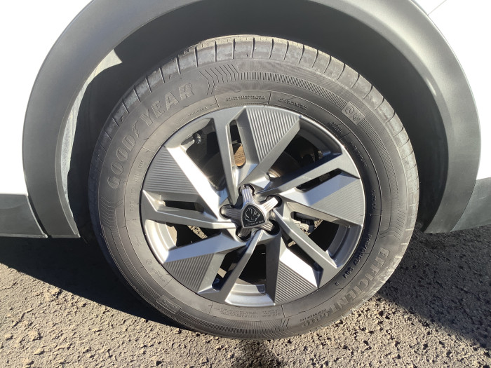 Peugeot 408 Hybrid 136 e-DCS6 Allure
