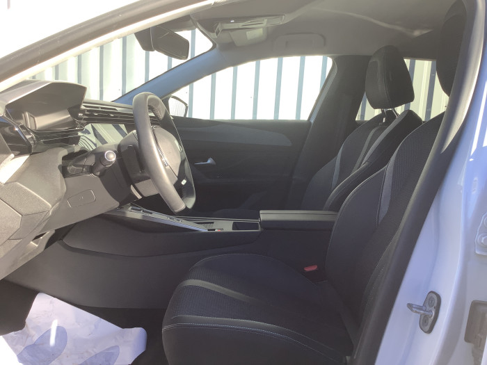 Peugeot 408 Hybrid 136 e-DCS6 Allure