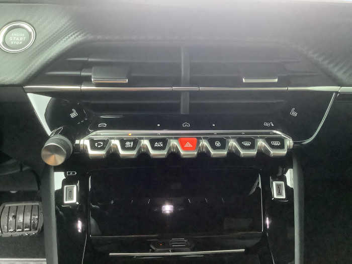 Peugeot 2008 Nouveau Hybrid 145 e-DCS6 Allure