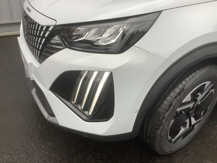 Peugeot 2008 Nouveau Hybrid 145 e-DCS6 Allure