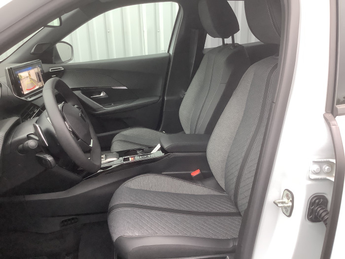 Peugeot 2008 Nouveau Hybrid 145 e-DCS6 Allure