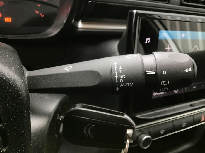 Citroën C3 PureTech 83 S&S BVM5 Feel Business
