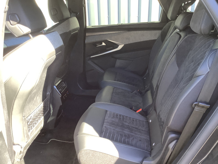 Peugeot 5008 Nouveau Hybrid 145 ch e-DCS6 GT