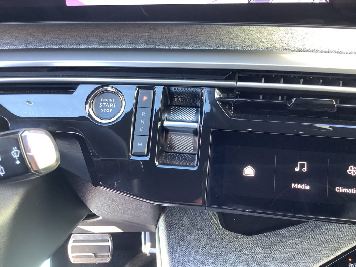 Peugeot 5008 Nouveau Hybrid 145 ch e-DCS6 GT