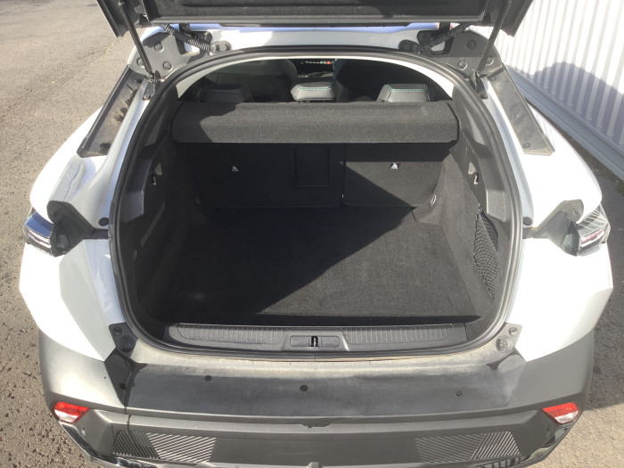 Peugeot 408 Hybrid 136 e-DCS6 Allure