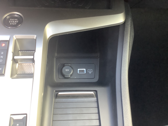 Peugeot 408 Hybrid 136 e-DCS6 Allure