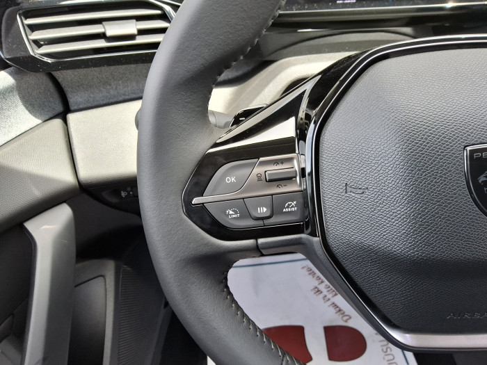 Peugeot 308 DIESEL Nouvelle BlueHDi 130ch S&S EAT8 Allure