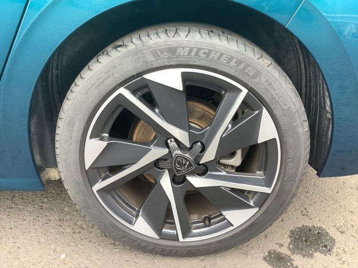 Peugeot 308 Nouvelle BlueHDi 130ch S&S EAT8 Allure