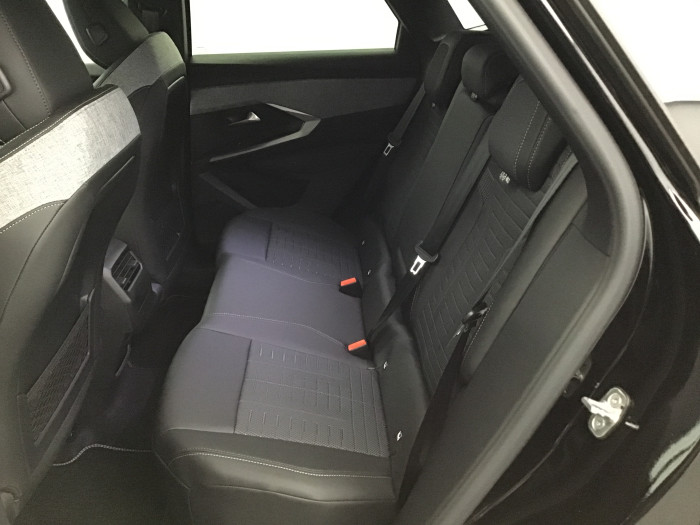 Peugeot 3008 Nouveau Hybrid 145 e-DCS6 GT