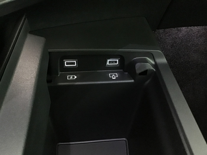 Peugeot 3008 Nouveau Hybrid 145 e-DCS6 GT