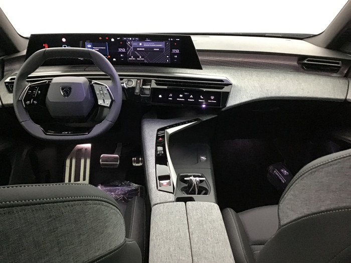Peugeot 3008 Nouveau Hybrid 145 e-DCS6 GT