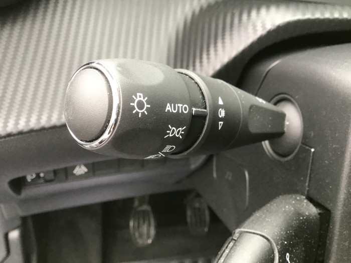 Peugeot 208 PureTech 100 S&S BVM6 Allure Pack