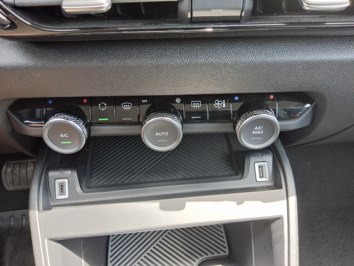Citroën C4 Hybride 136 e-DCS6 Plus
