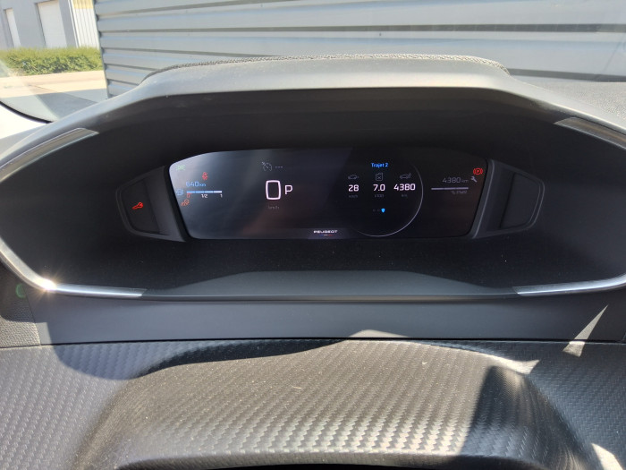Peugeot 208 Nouvelle Hybrid 100 e-DCS6 Allure