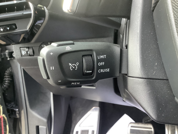 DS DS 7 Nouveau BlueHDi 130 EAT8 Performance Line
