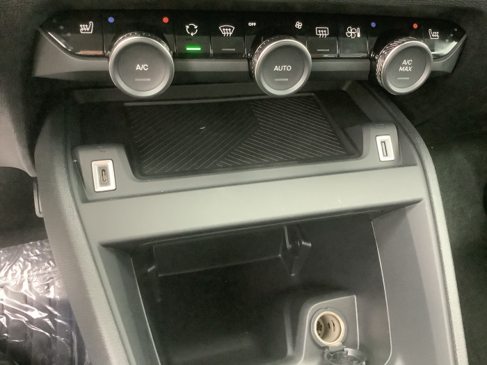Citroën C4 Hybride 145 e-DCS6 Max