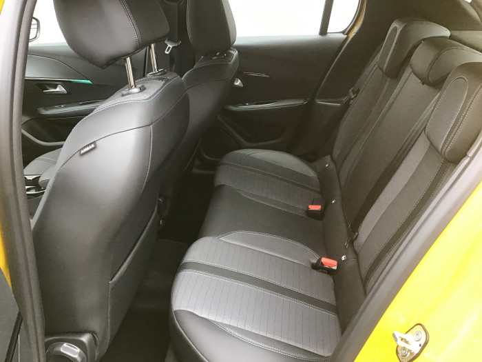 Peugeot 208 PureTech 100 S&S EAT8 Allure Pack