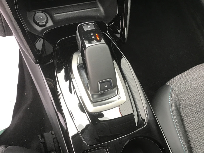 Peugeot 208 PureTech 100 S&S EAT8 Allure Pack