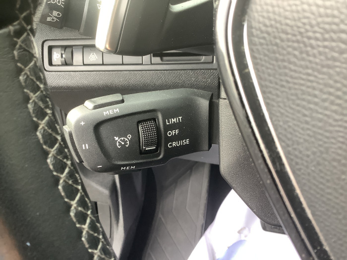 Peugeot 3008 BlueHDi 130ch S&S EAT8 Allure Pack