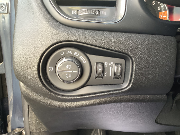 Jeep RENEGADE Nouveau 1.5 Turbo T4 130 ch BVR7 e-Hybrid Limited