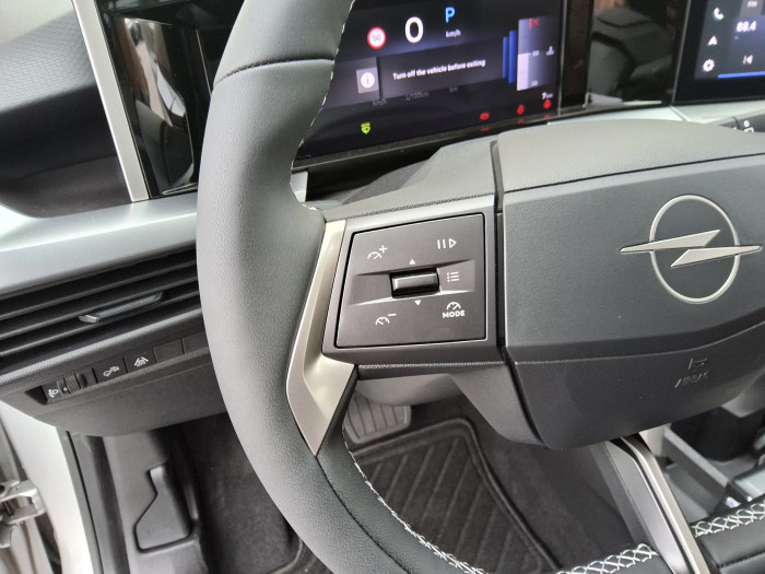 Opel FRONTERA Nouveau 1.2 Turbo Hybrid 145 ch e-DCT6 Ultimate - 5P