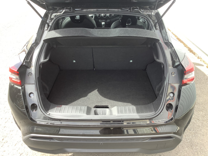 Nissan JUKE 2023.5 DIG-T 114 Tekna