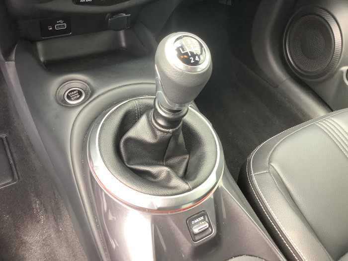 Nissan JUKE 2023.5 DIG-T 114 Tekna